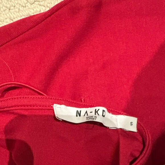 Chic Strapless Red Dress - Picture 2 of 4